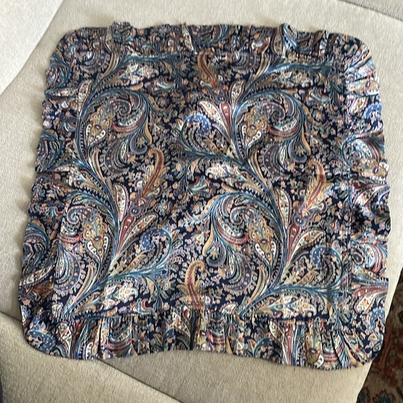 Anthropologie x Liberty London 16”x16” Silk Pillow Cover - Picture 4 of 6